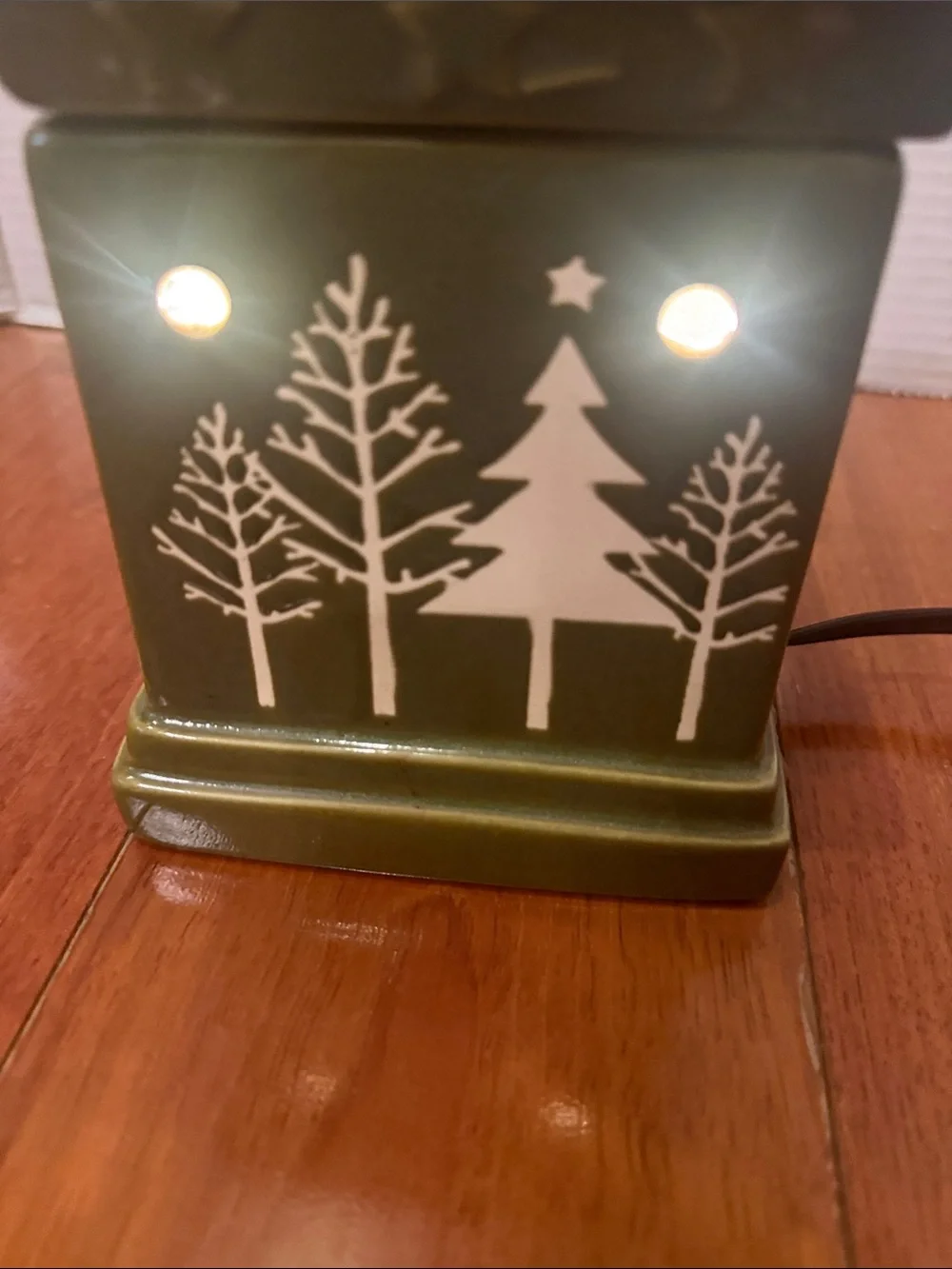 Scentsy Tannenbaum Wax Warmer Holiday Tree Green Full Size works retired
